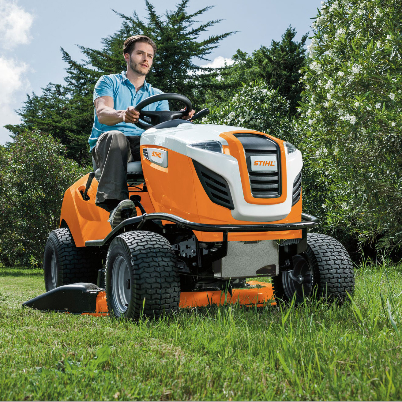 Trädgårdstraktor STIHL RT 4112.1 SZ