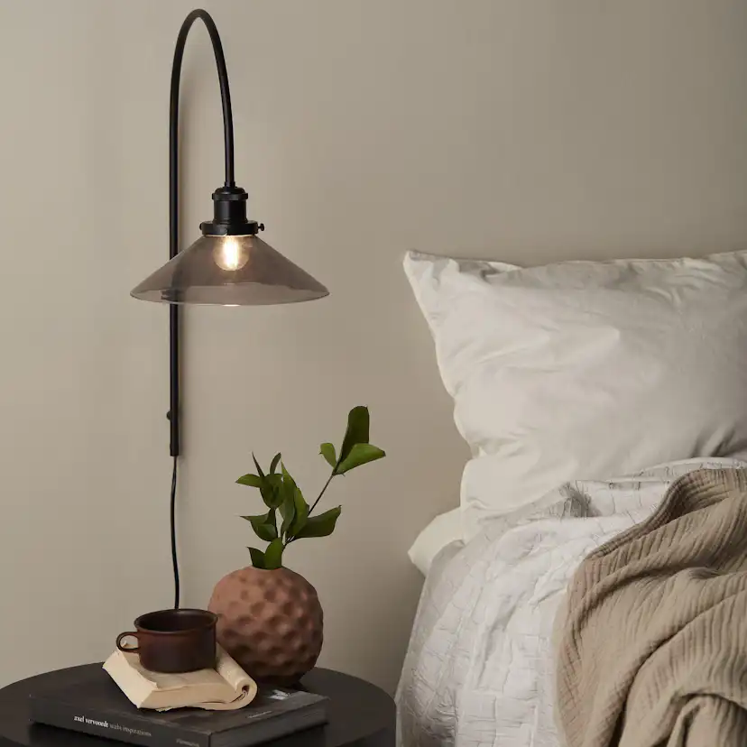 Vägglampa PR Home August