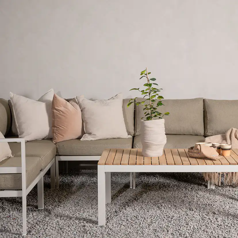 Loungegrupp Venture Home Copacabana 3+3 med Brasilia Soffbord