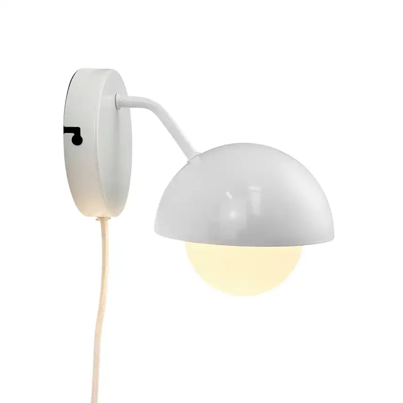 Vägglampa Dyberg Larsen Rose