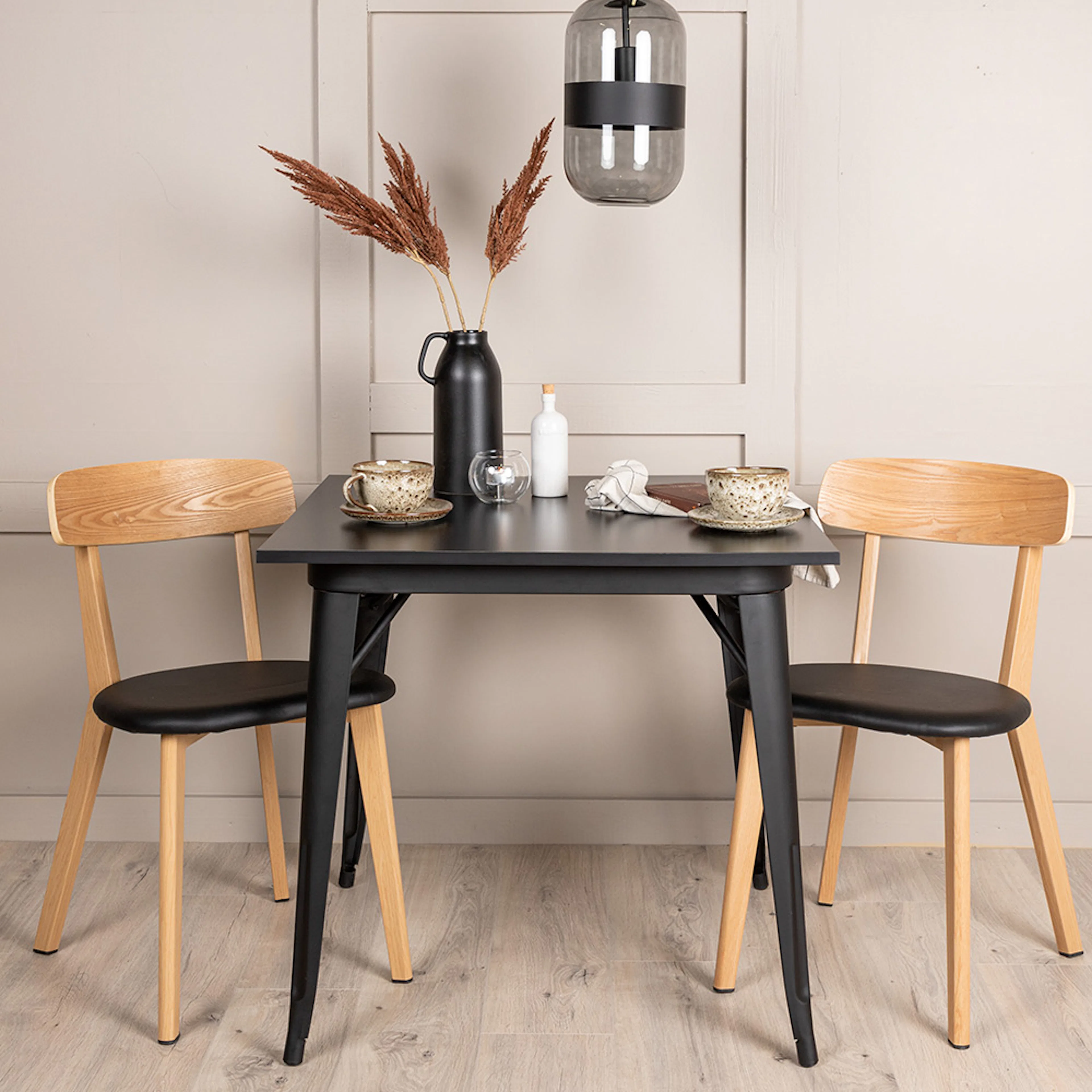 Matgrupp Venture Home Tempe med 2 Sanjos Stolar