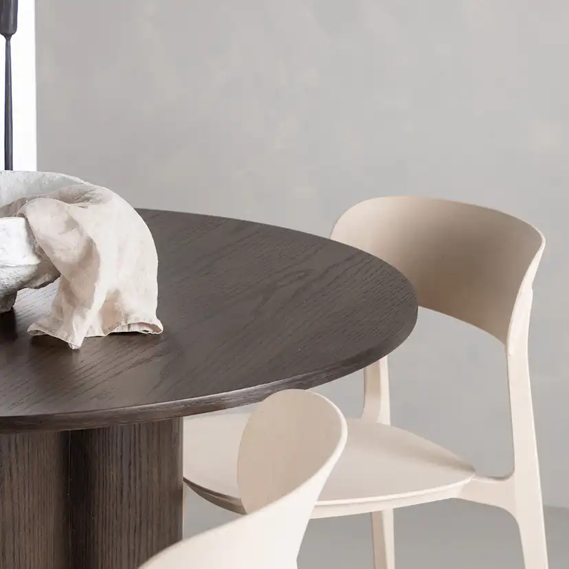 Matgrupp Venture Home Olivia med 4 Åstol Stolar