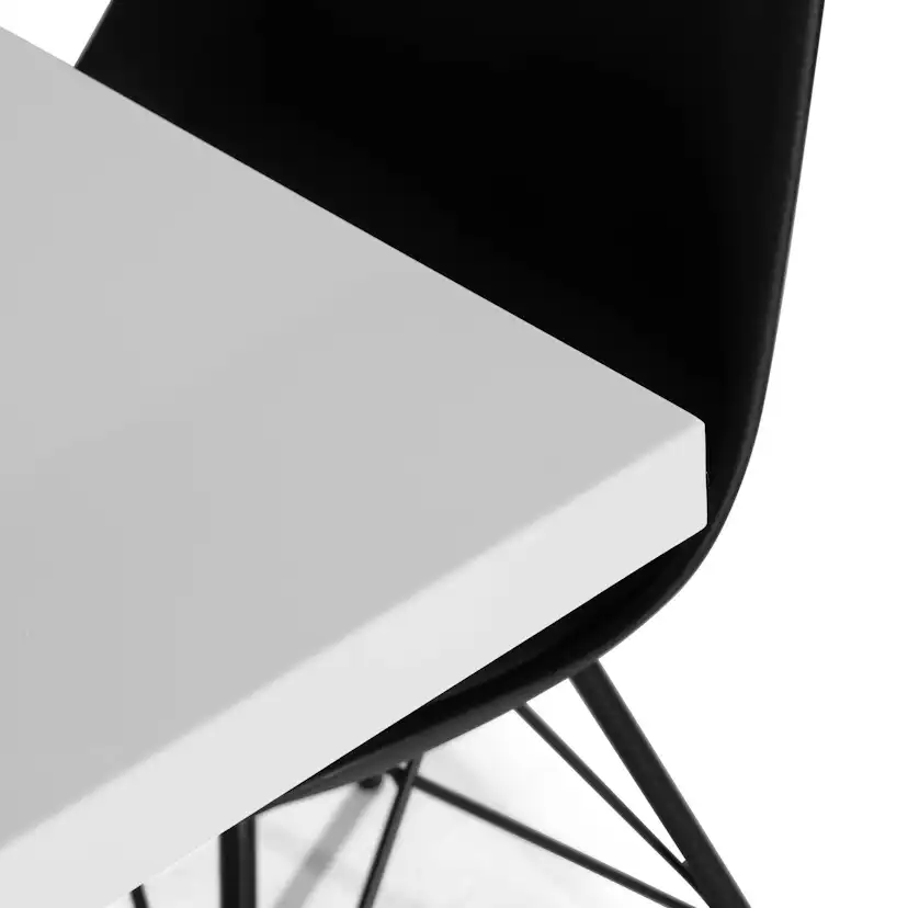 Matgrupp Scandinavian Choice Cesi Rektangulärt Matbord 140 cm med 4 Shell Matstol