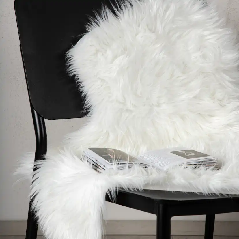Katy Sheepskin Polyester/fake suede/Acrylic - White - 60*90 Vit