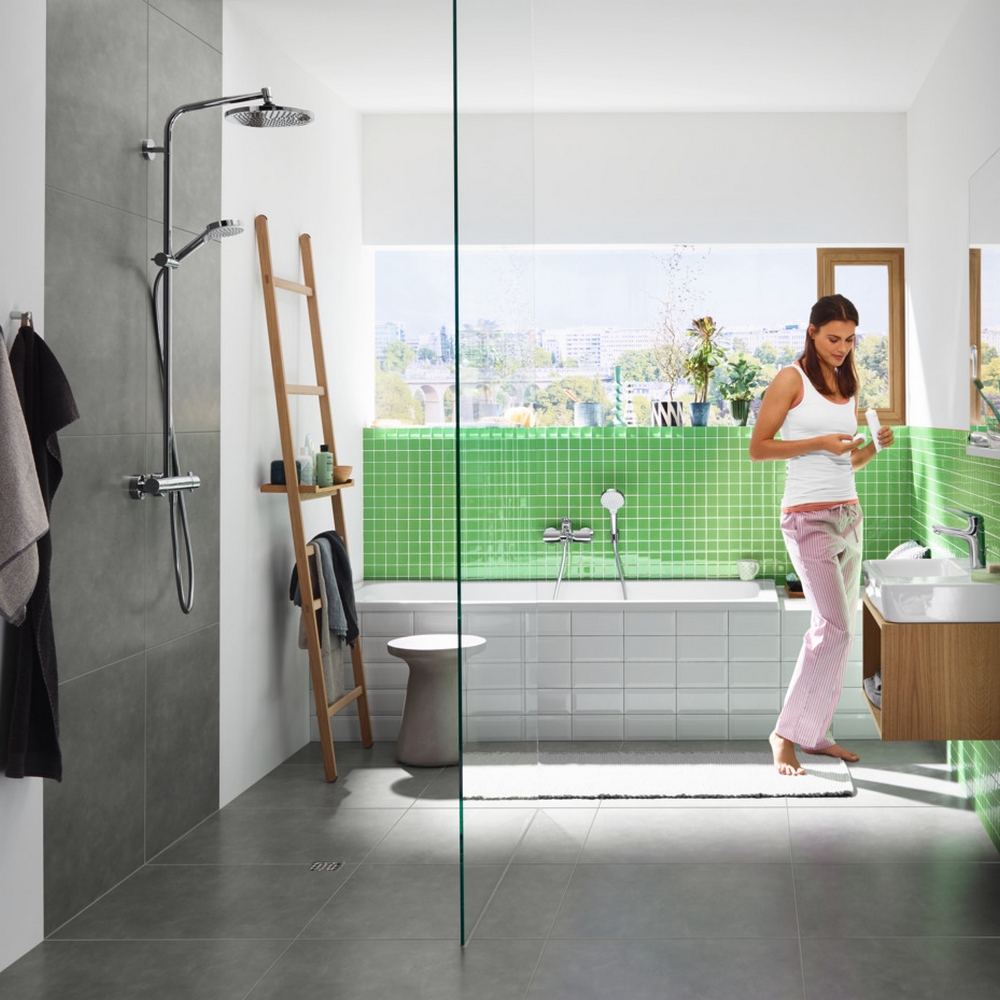 Takduschset Hansgrohe Crometta S 240 1jet Showerpipe 160 cc 160 cc utan EcoSmart