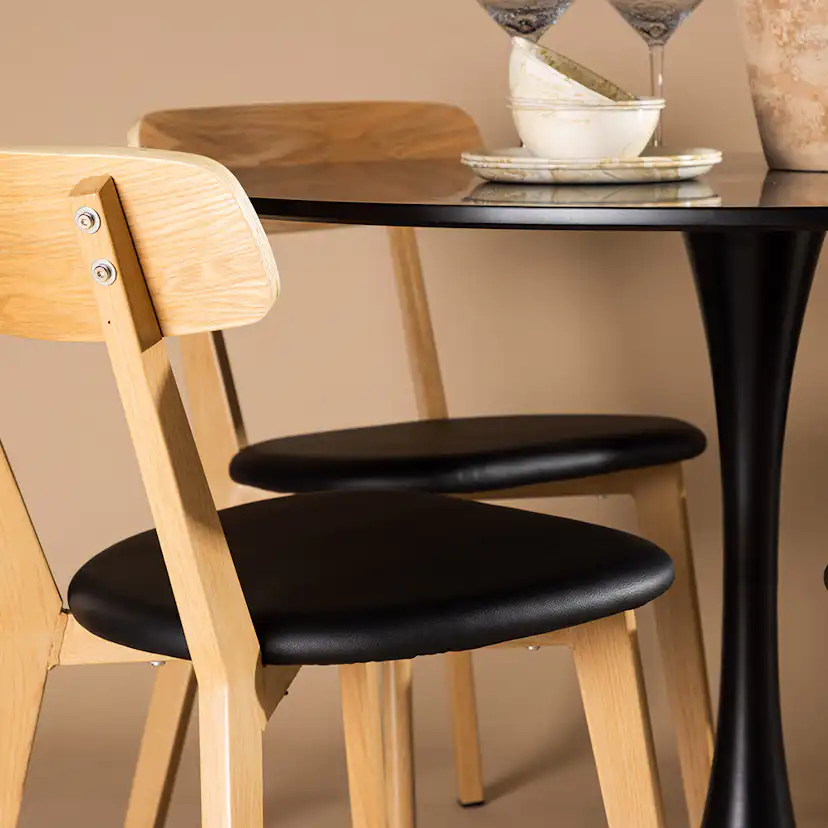 Matgrupp Venture Home Glade Ø 100 cm med 4 Sanjos Stolar