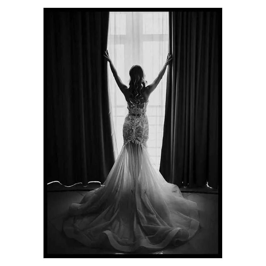 Poster Gallerix Woman Opening Curtains