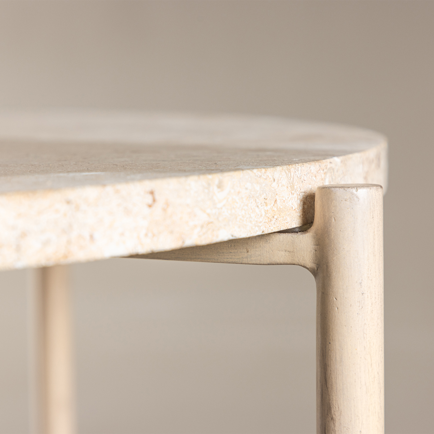 Soffbord Vind Sandhamn Beige Runt Vardagsrumsbord Ø70cm