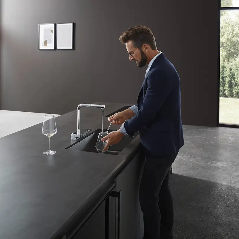 Köksblandare Hansgrohe Aquno Select M81 250 2-jet med Utdragbar pip