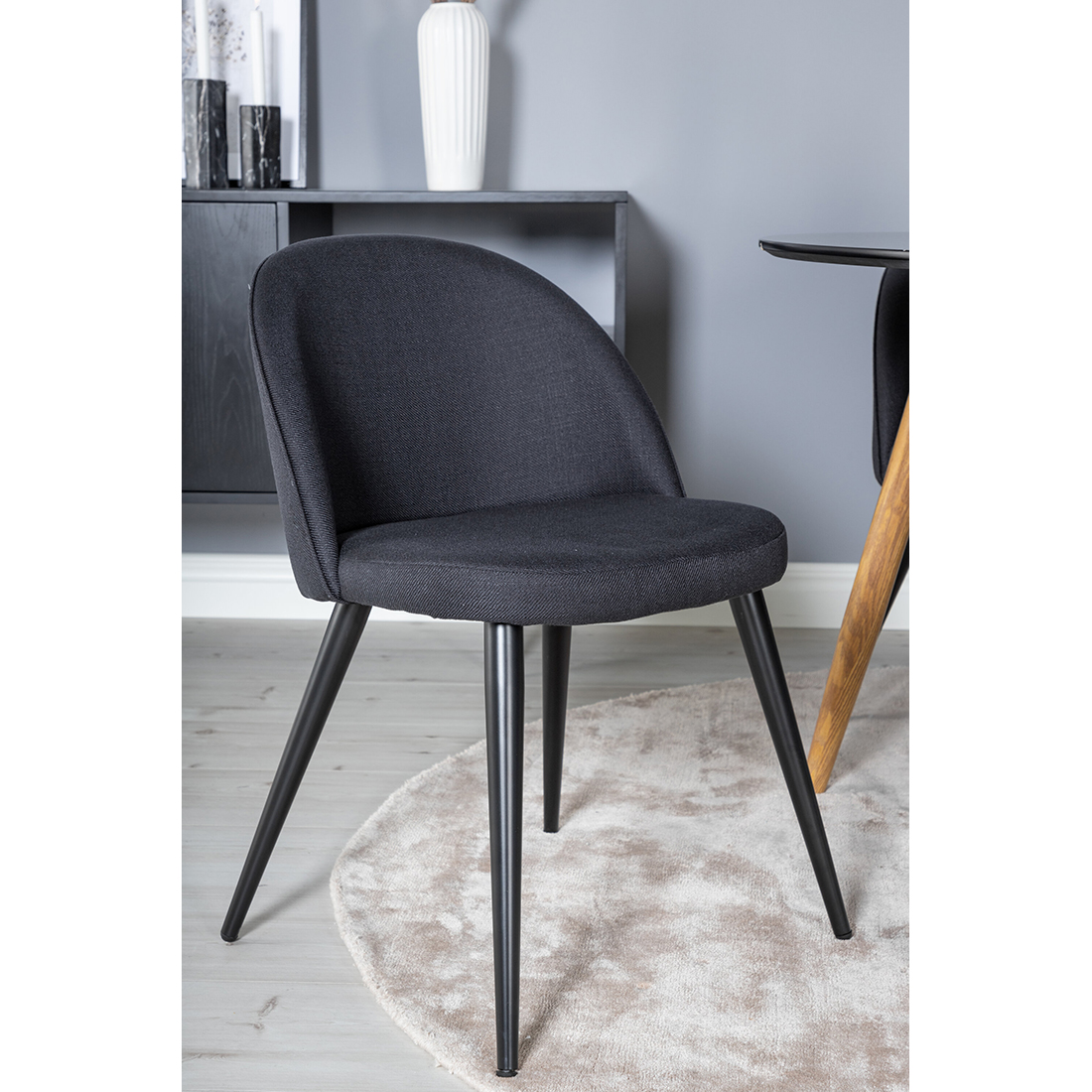 Matgrupp Venture Home Plaza Ø100 cmmed 4st Velvet Matstolar