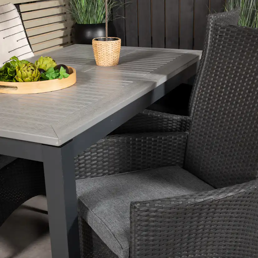 Matgrupp Venture Home Aleyna 160/240 med 4 Pishi Matstolar