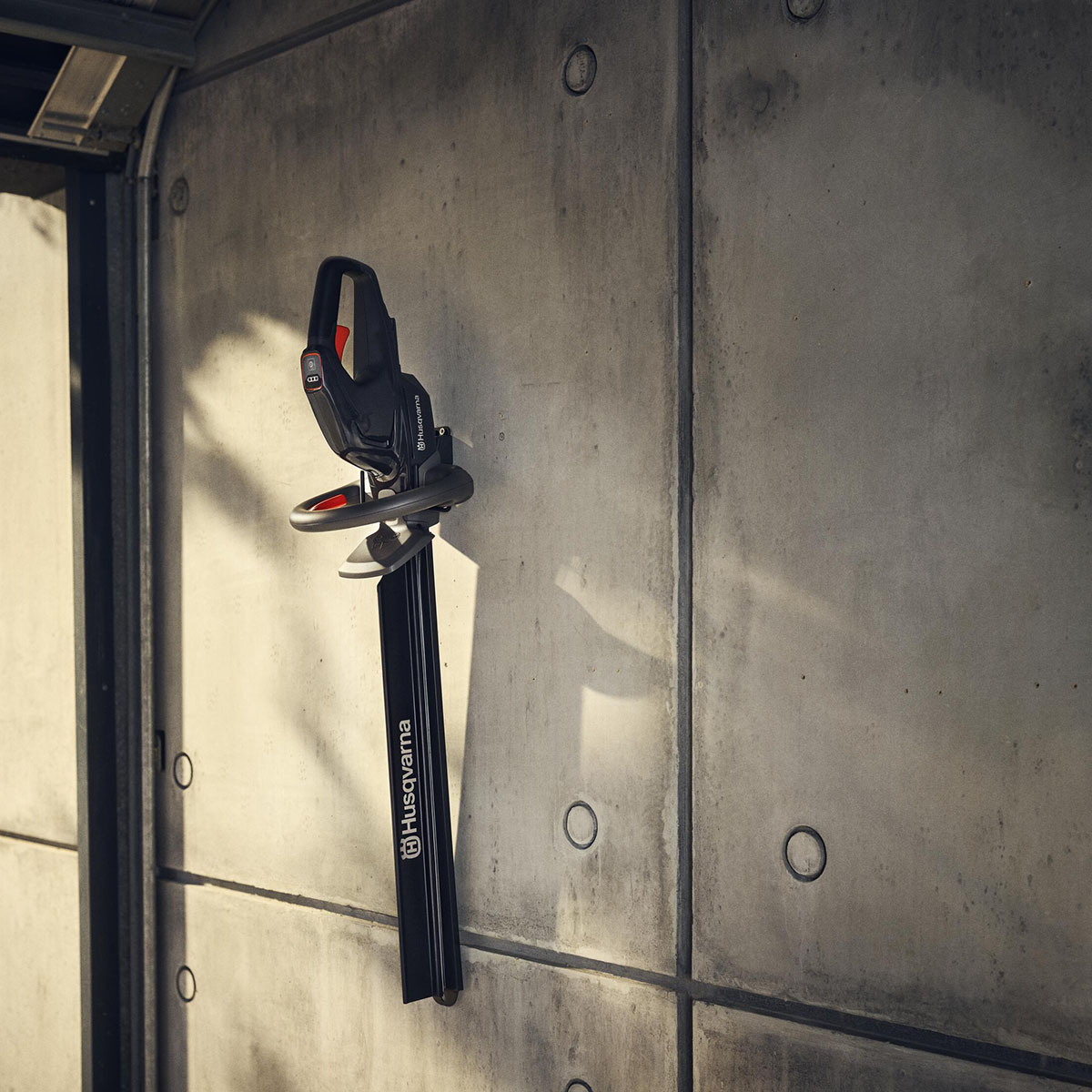 Häcksax Husqvarna Aspire™ H50 Med Batteri och Laddare