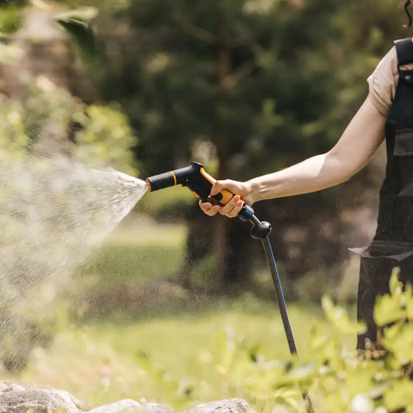 Bevattning Fiskars Strålpistol Justerbar Front Trigger med Slangkoppling