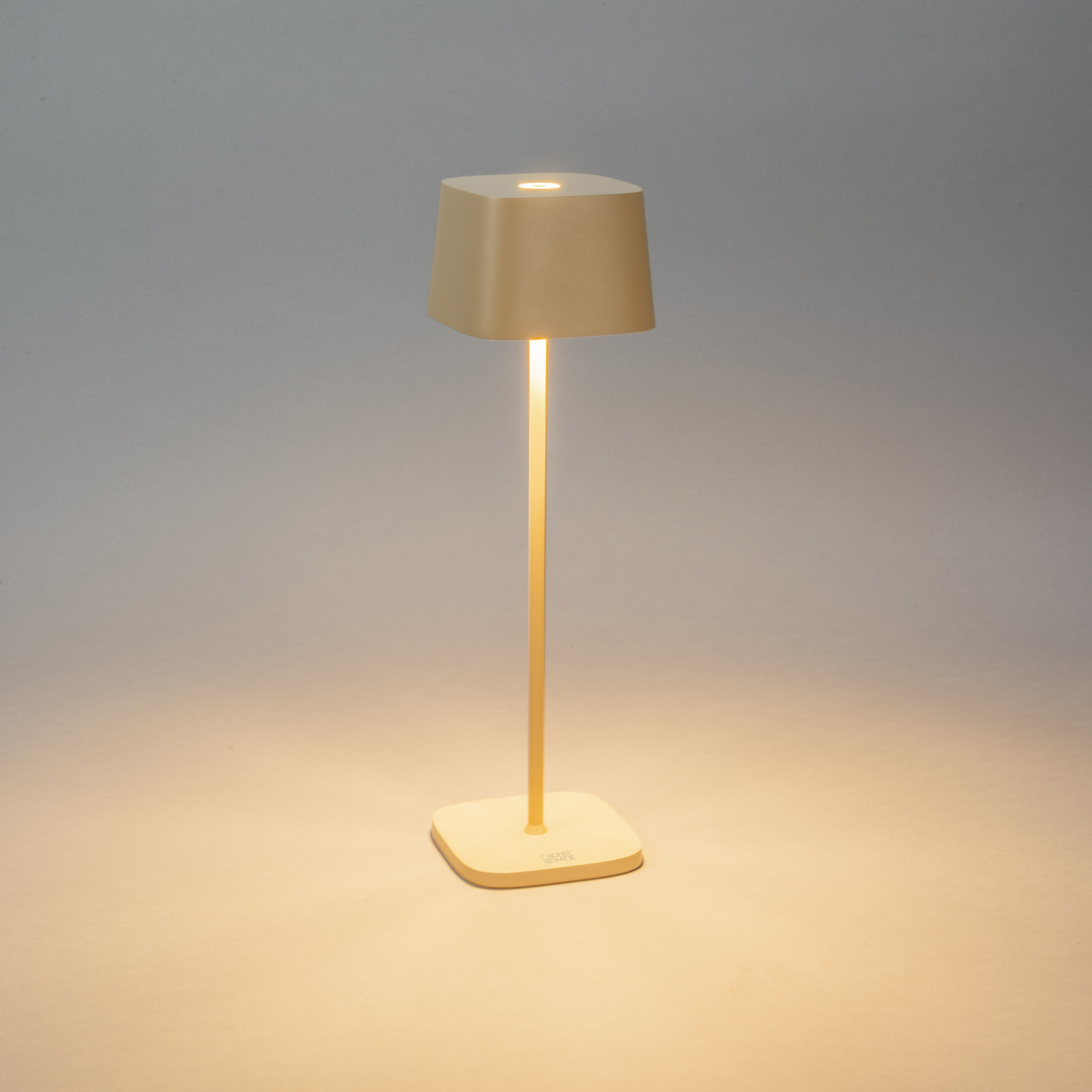 Bordslampa Gnosjö Konstsmide Capri USB