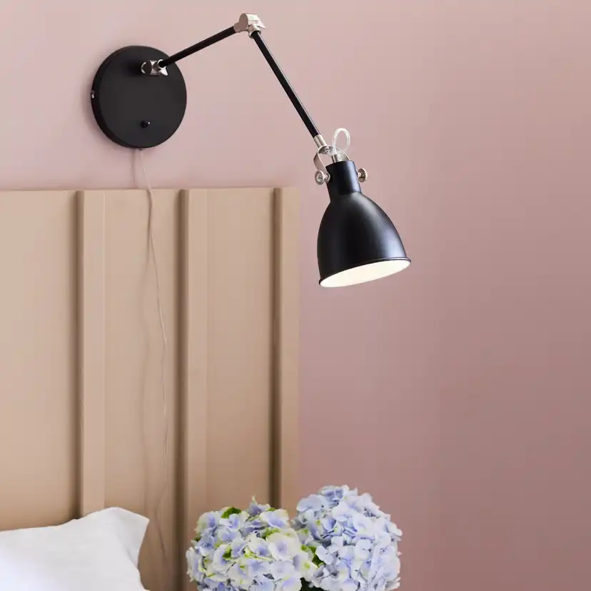 HOUSE Vägg 1L Svart/Stål Svart