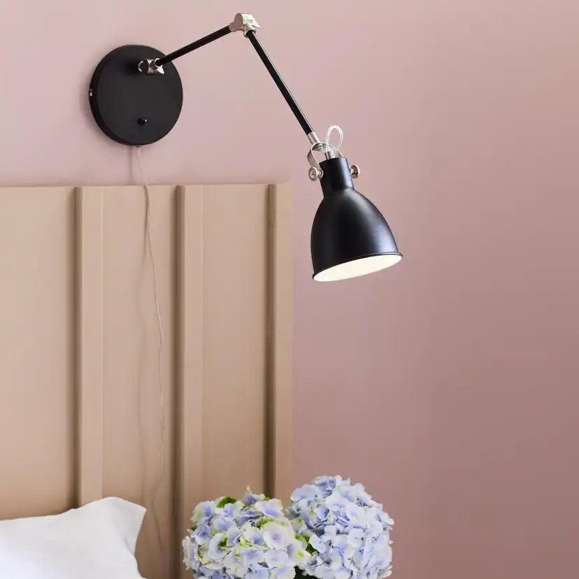Vägglampa Markslöjd House 1L