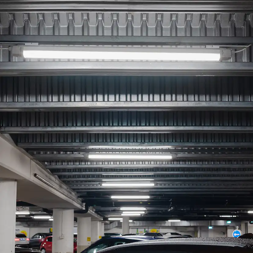 Industriarmatur Hide-A-Lite IND Liteline IP65 1500 840 BT