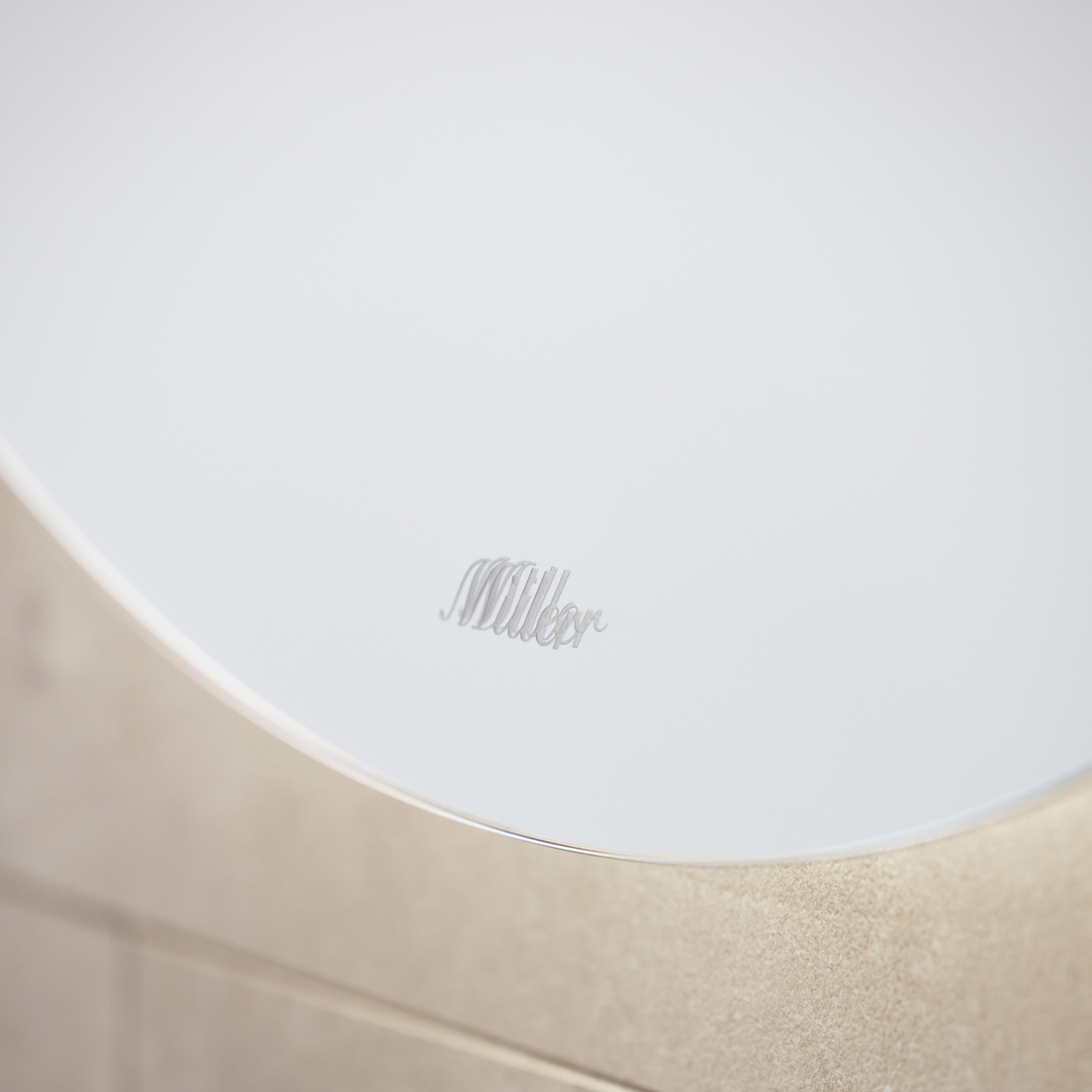 Möbelpaket Miller Badrum New York med Bloc Tvättställ och Spegelskåp