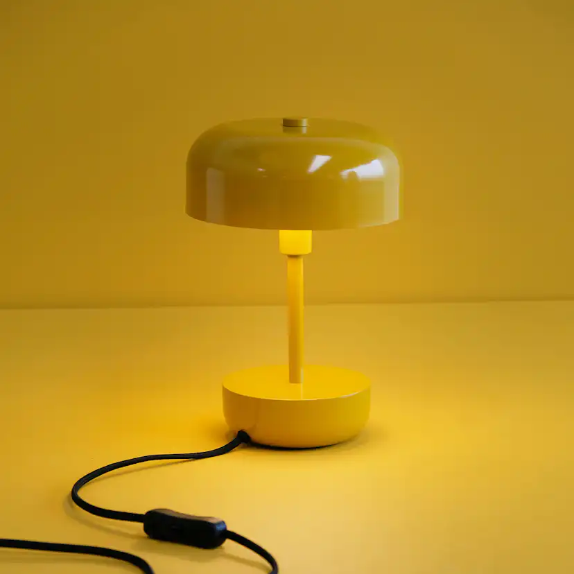 Bordslampa Dyberg Larsen Haipot