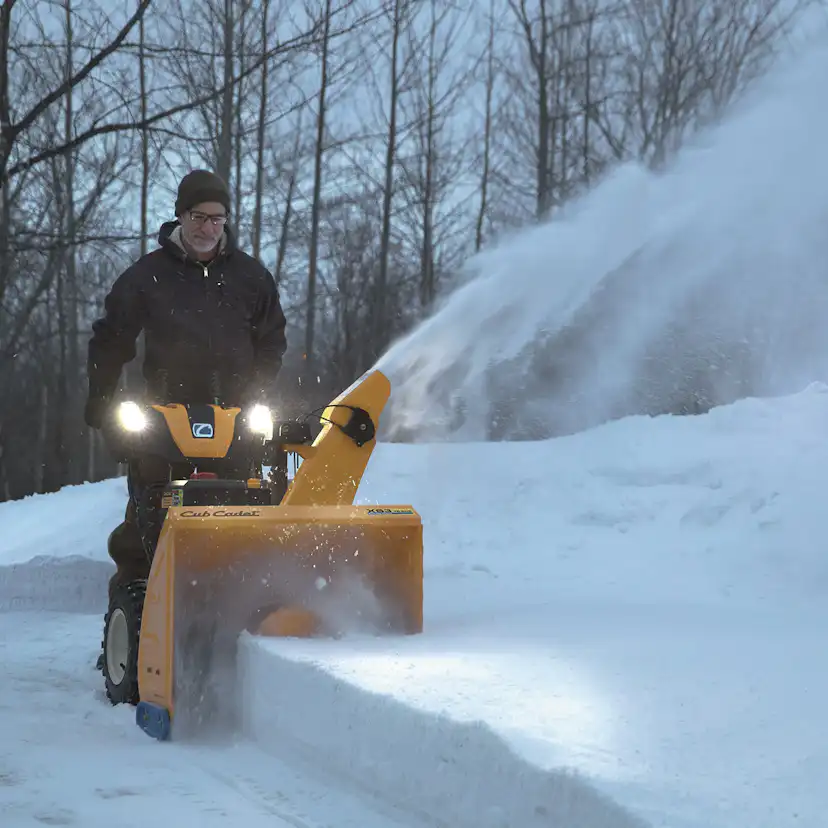 Snöslunga Bensin Cub Cadet XS3 66 SWE Trestegs Självgående & Elstart