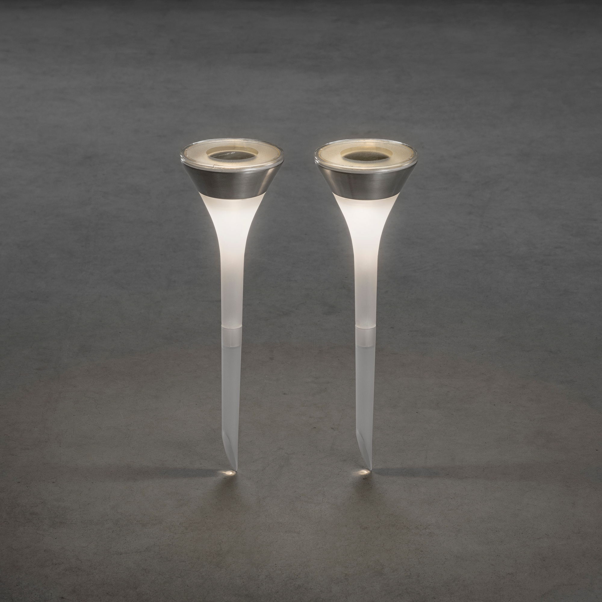 Solcellslampa Gnosjö Konstsmide Assisi Tratt Jordspett 2-pack