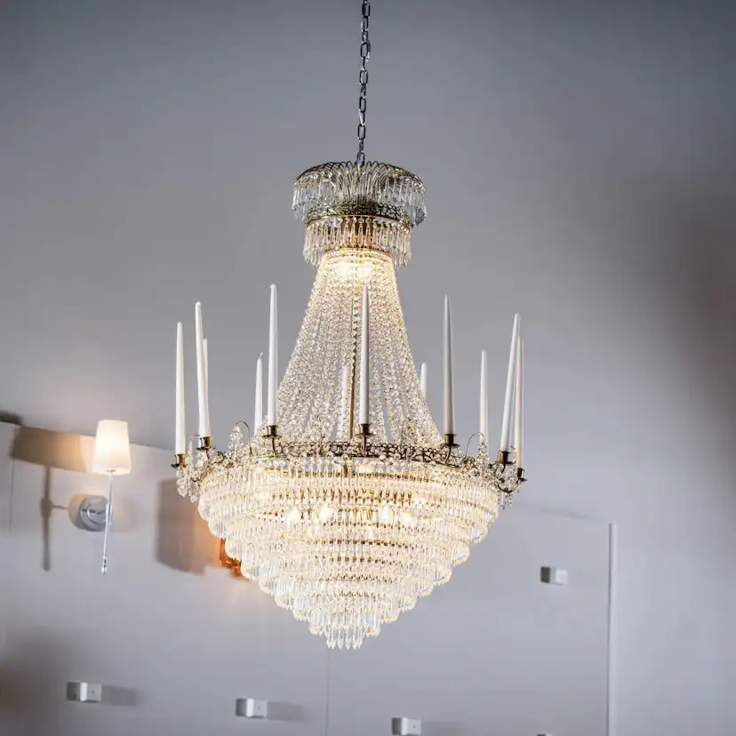 Stor Kristallkrona Vesani Ø92xH145cm Grand Mässing