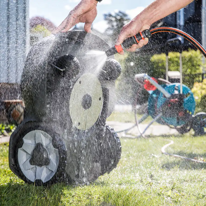 Robotgräsklippare Husqvarna Automower® 305E NERA