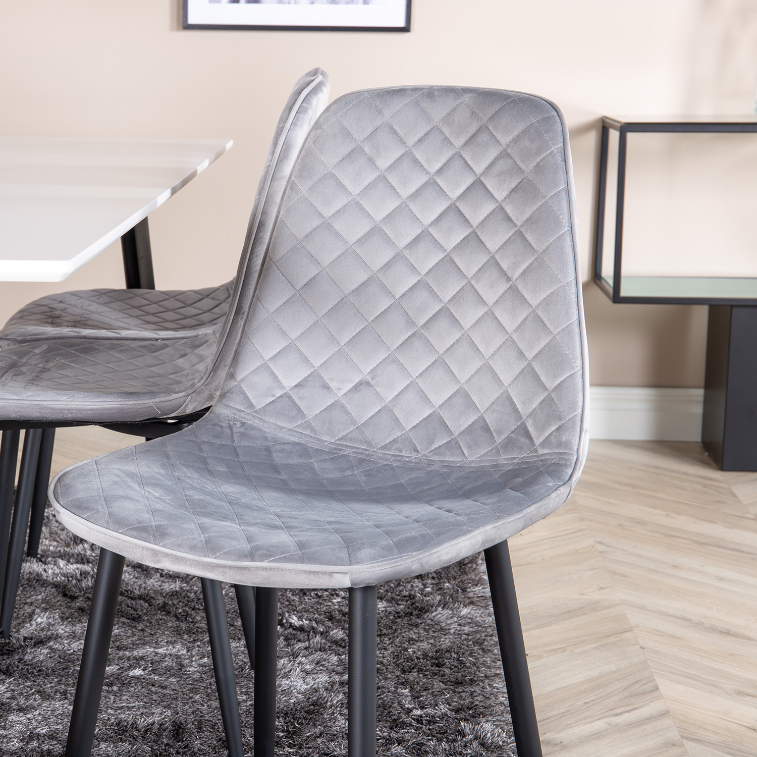 Matgrupp Venture Home Pobbie med 6 Phoi Stolar Sammet