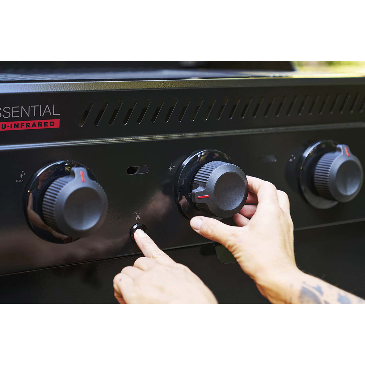 Gasolgrill Char-Broil Essential 4G