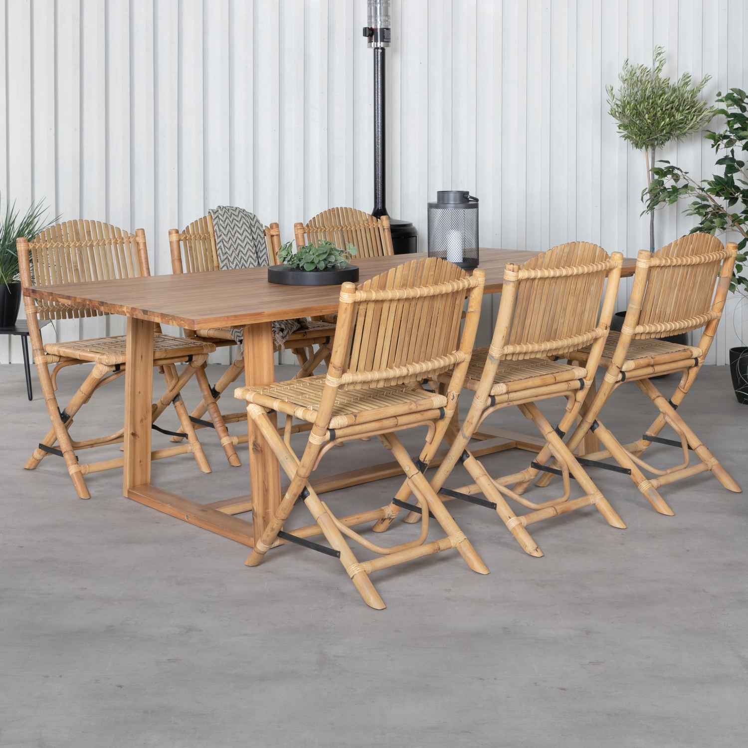 Matgrupp Venture Home Plarra med 6 Cave Matstolar