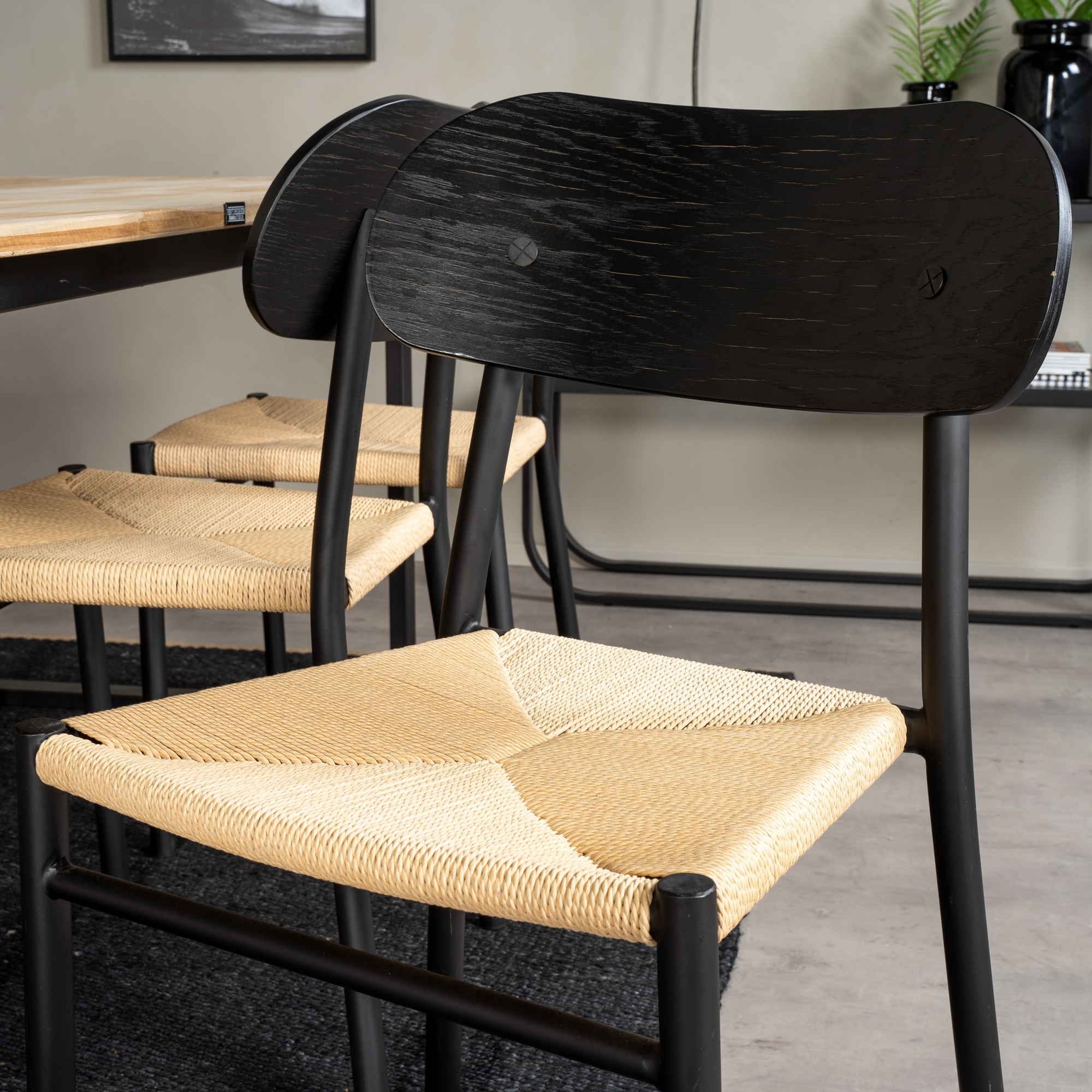 Matgrupp Venture Home Cornelia med 6 Peggy Stolar Svart