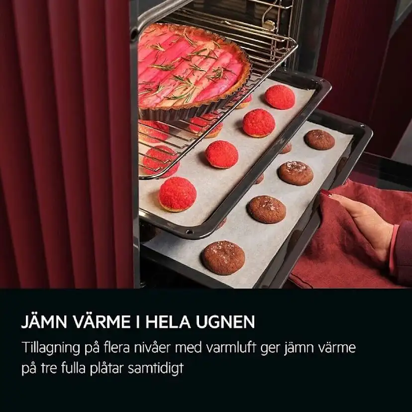 Inbyggnadsugn AEG 5000 SurroundCook TU5PB403PB med Pyrolytisk Rengöring