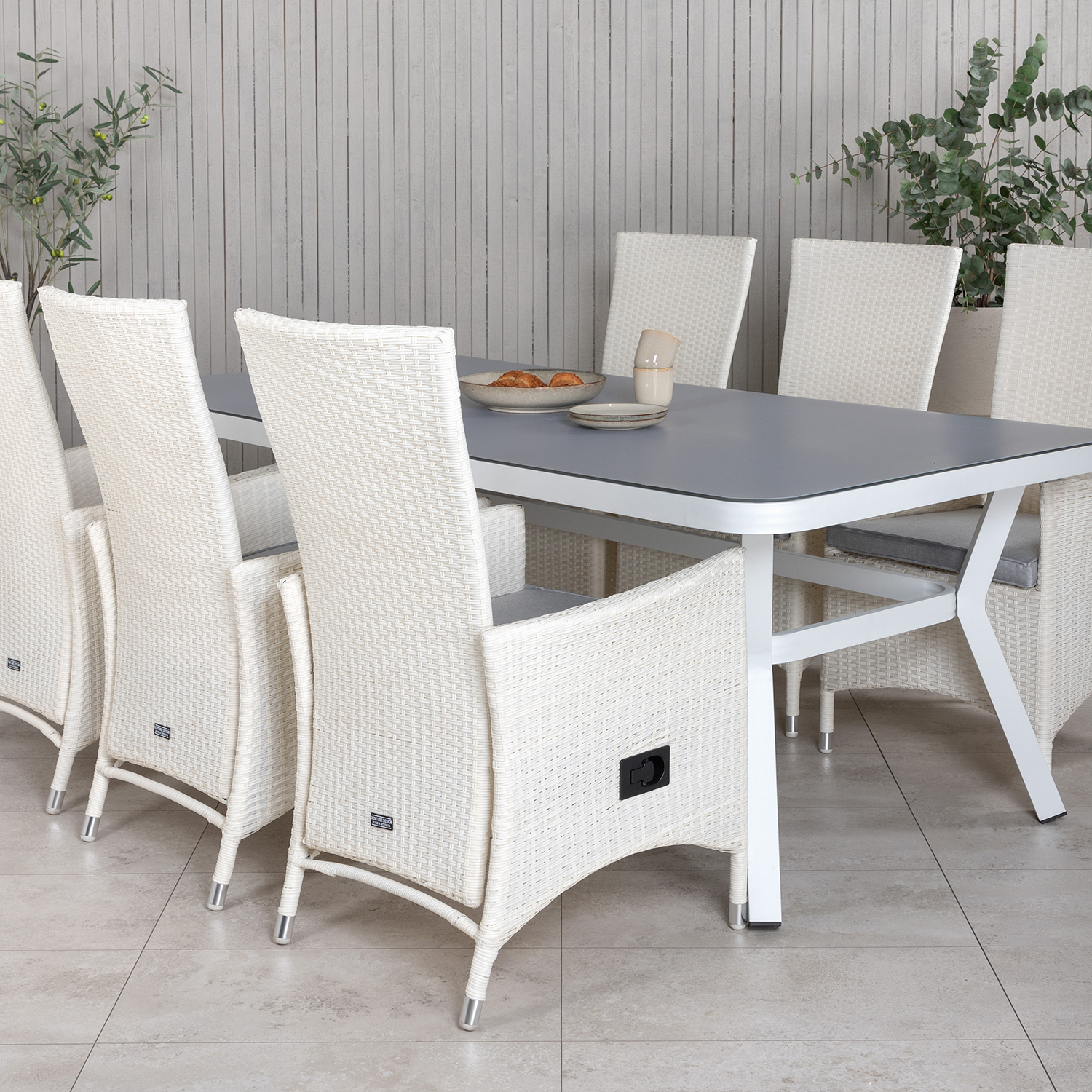 Matgrupp Venture Home Virya 160x90 cm med 6 Padova Reclinerfåtöljer