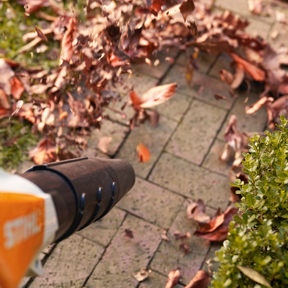 Lövblås STIHL BGA 57 med Batteri