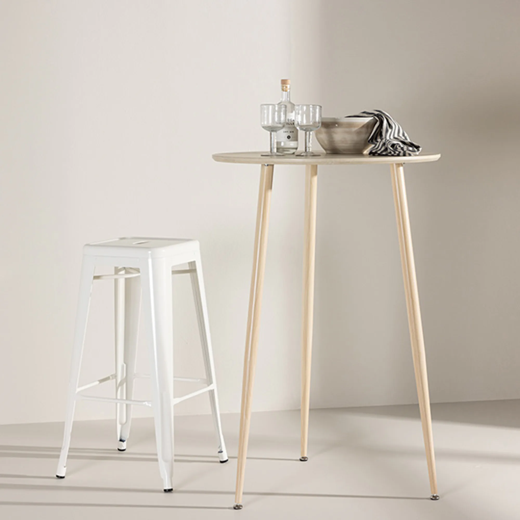 Plaza Bar Table ⌀70 - Whitewash / Vittvätt