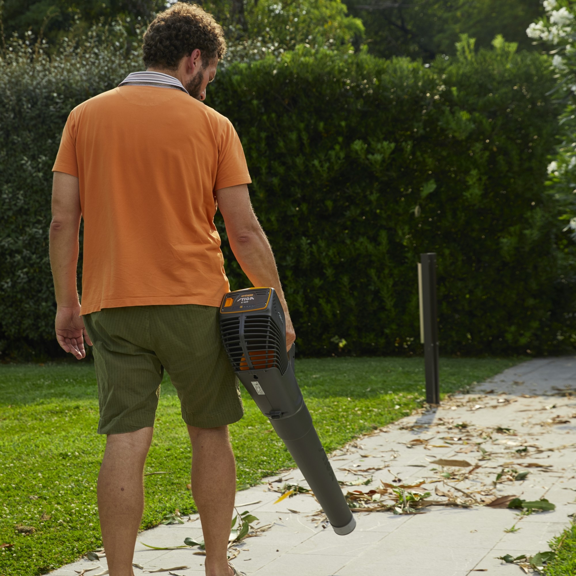 Lövblås STIGA BL 500e Med Batteri & Laddare
