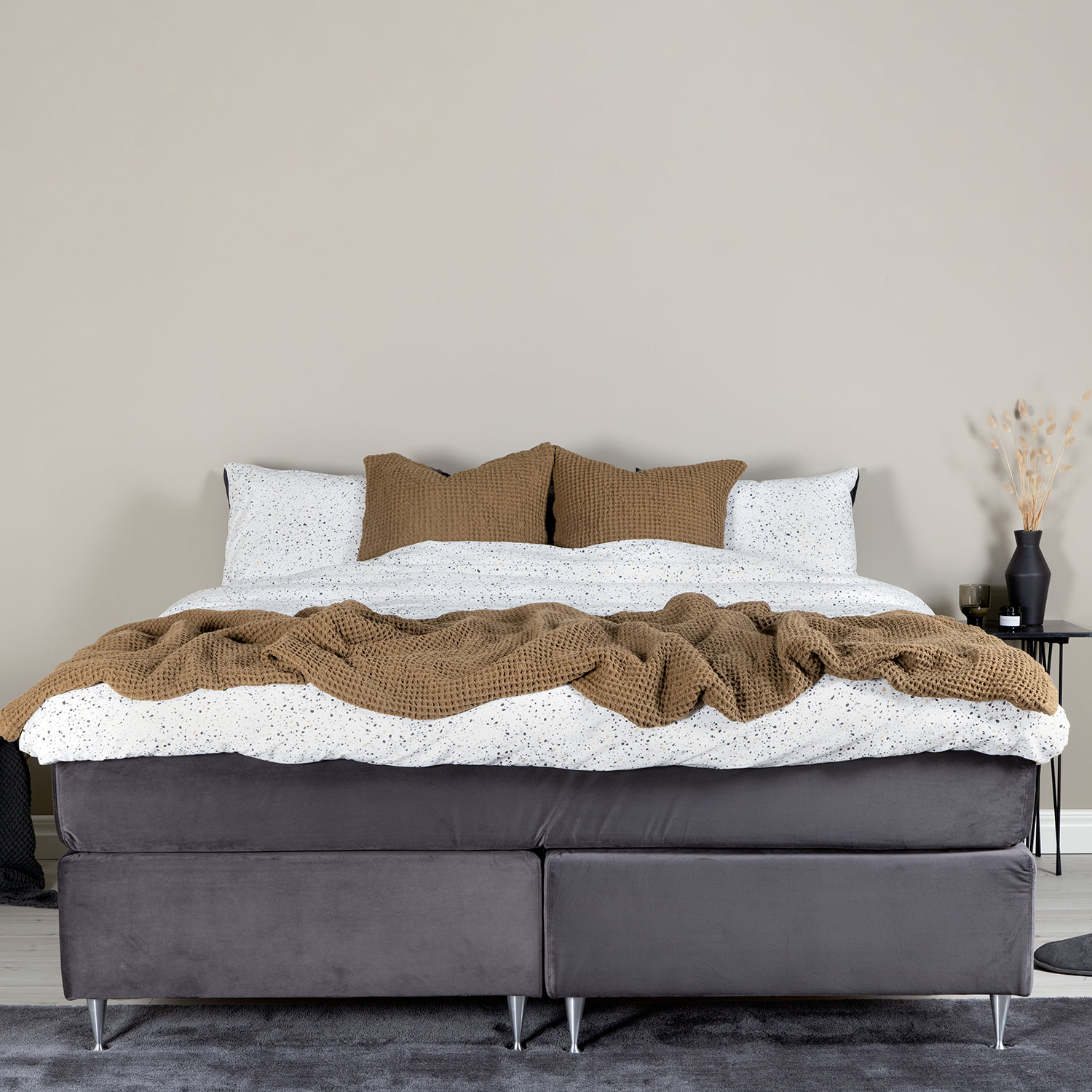 Kontinentalsäng Venture Home Furufal i Sammet