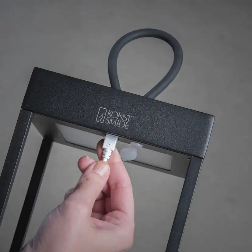 Lanterna Gnosjö Konstsmide Ravello USB