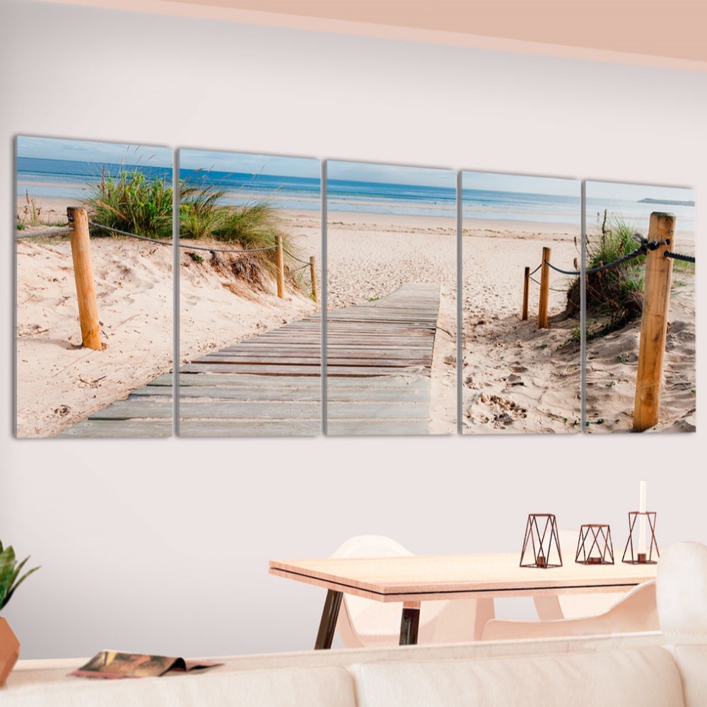 Tavla Arkiio Beach After Rain