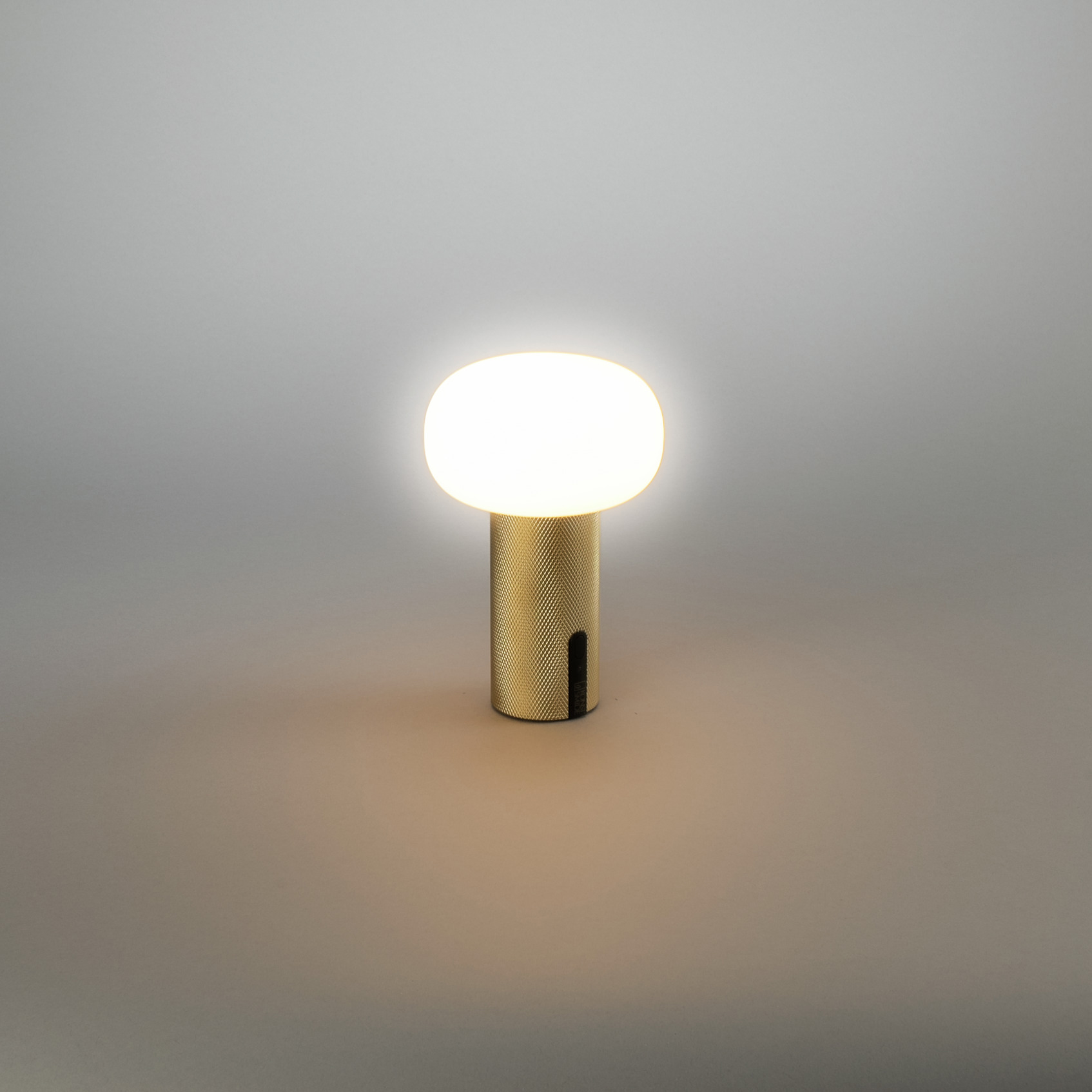 Portabel Lampa Gnosjö Konstsmide Antibes Mini Bordslampa USBxMatt Mässing