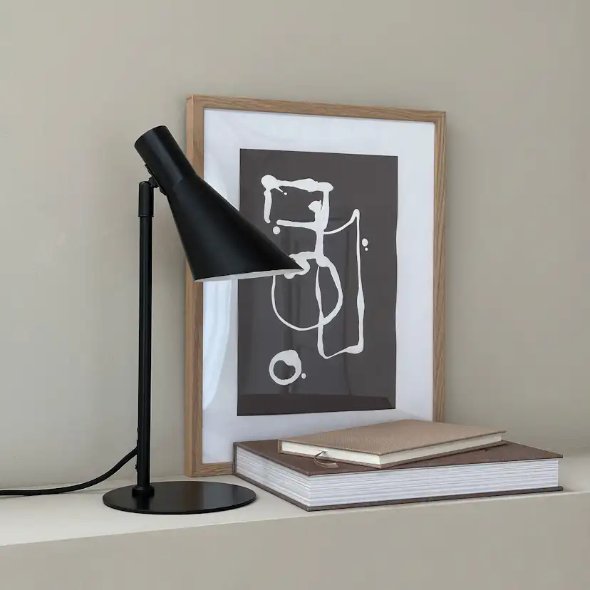 Bordslampa Dyberg Larsen DL12 Mini