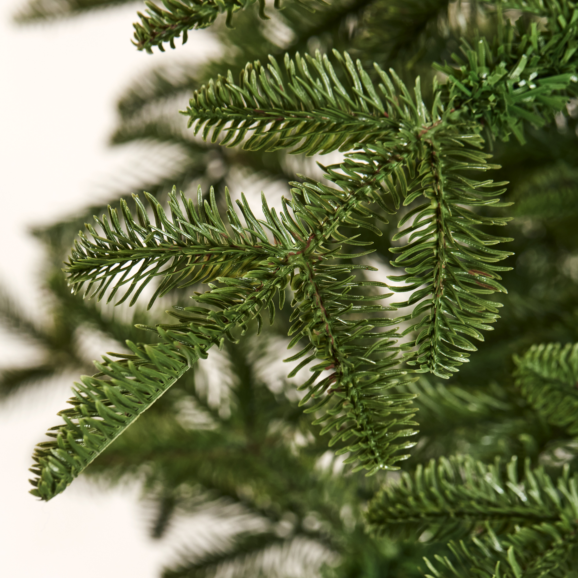 Plastgran Nordic Winter Julgran Danish Collection 150 x 118 cm