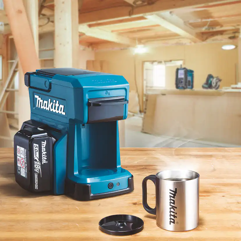 Kaffemaskin Makita LXT DCM501Z 240 ml 12V/18V