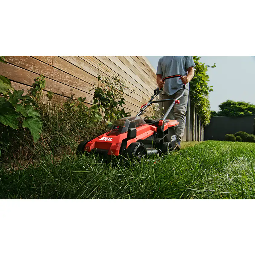 Gräsklippare SKIL 0130 CA Kolborstfri Batteridriven