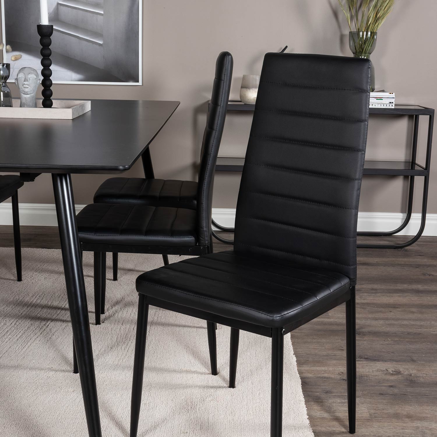 Matgrupp Venture Home Silvia med 6 Sly Stolar