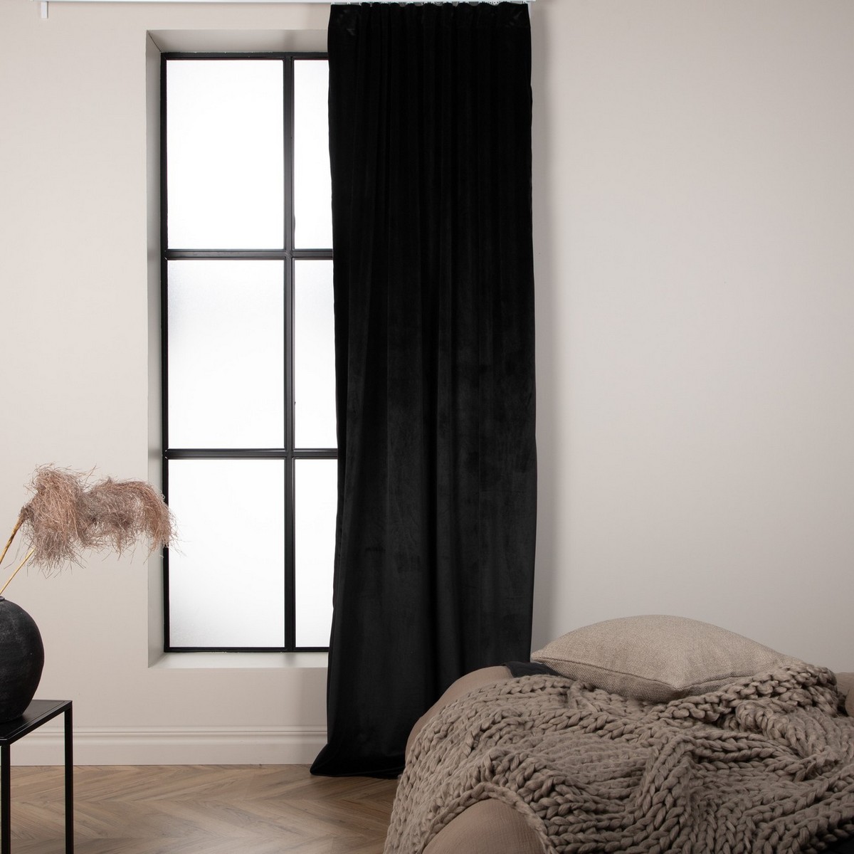 Mary Curtain Polyester/velvet - Black - 135*250 - Multi band Svart