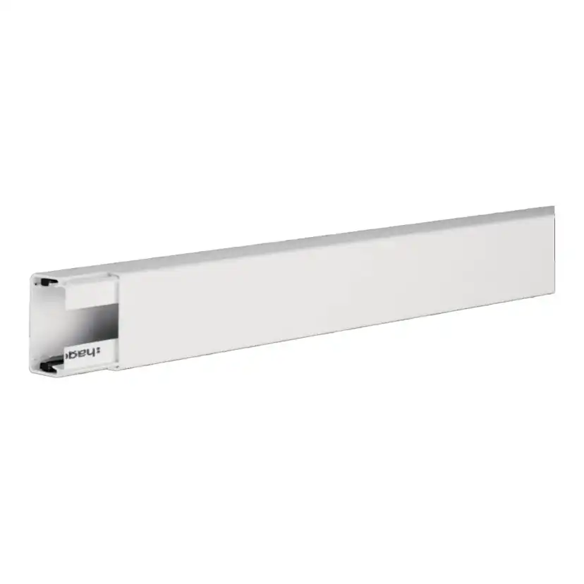 Matarkanal Hager LFH 30 x 45 mm 2 meter Halogenfri Vit RAL 9016