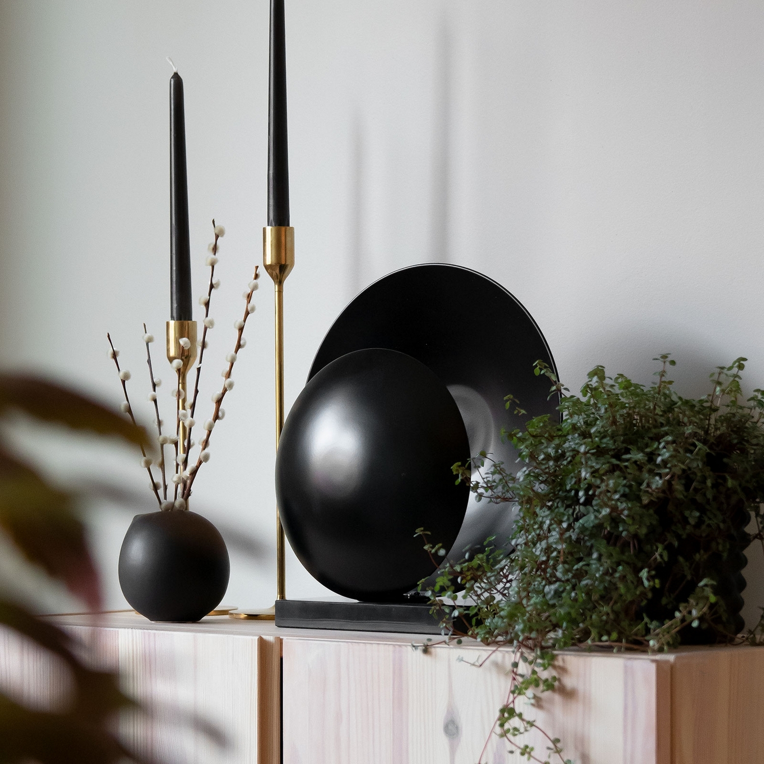 Bordslampa Globen Lighting Orbit