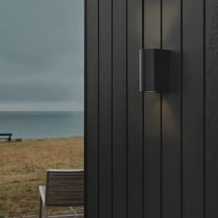 Canto Maxi 2 | Vägglampa | Seaside svart Svart