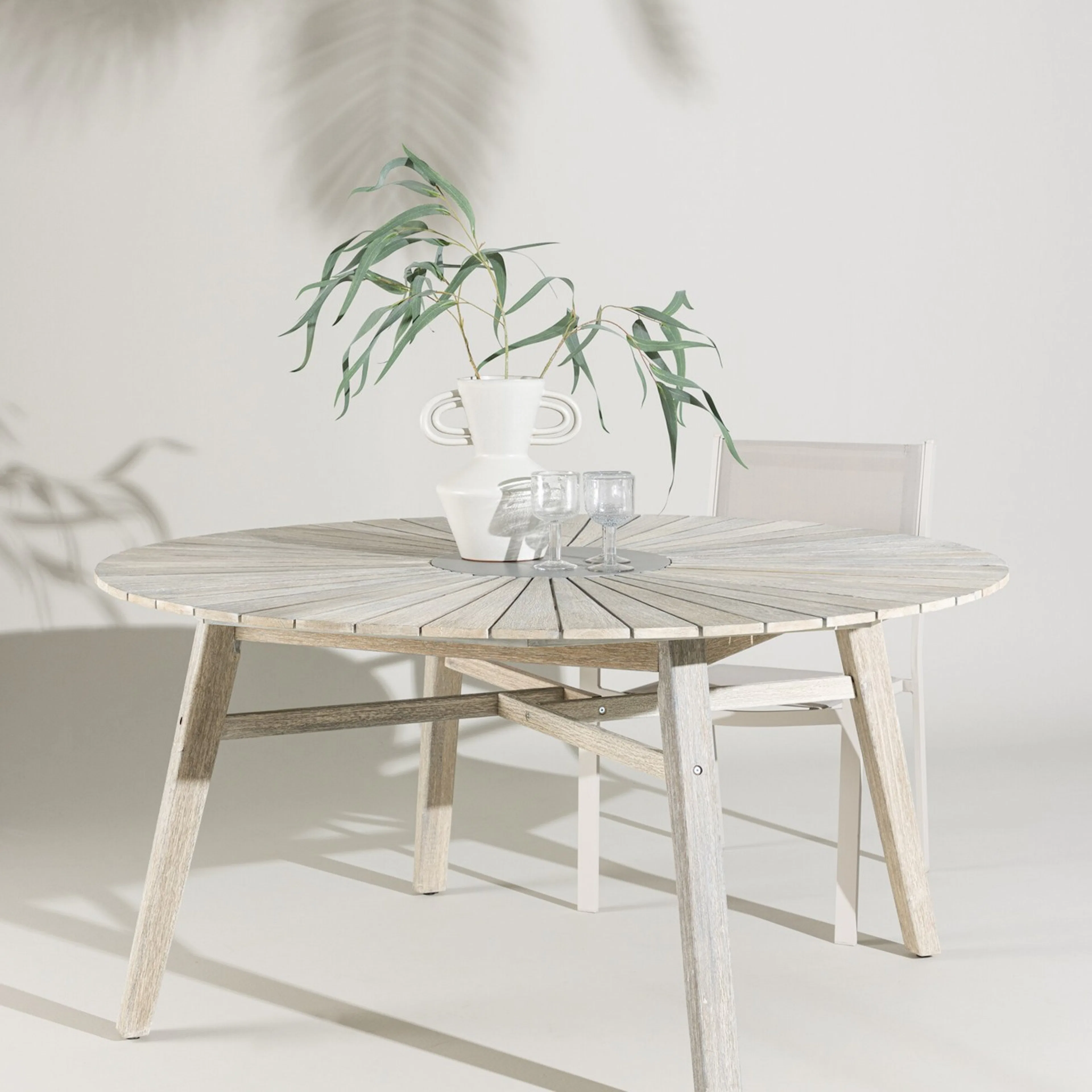 Trädgårdsbord Venture Home Rives Ø150 cm
